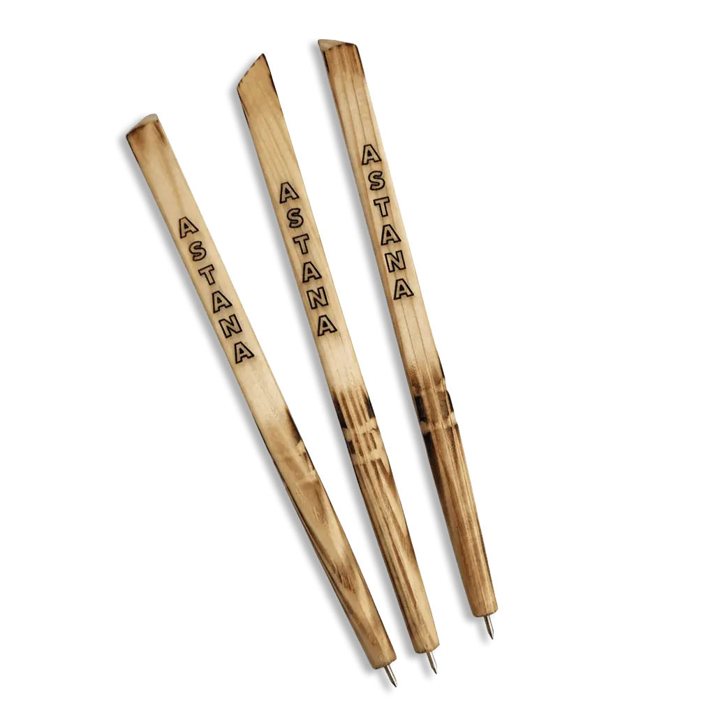 Три деревянные шариковые ручки с квадратным корпусом и лазерной надписью ASTANA на белом фоне.